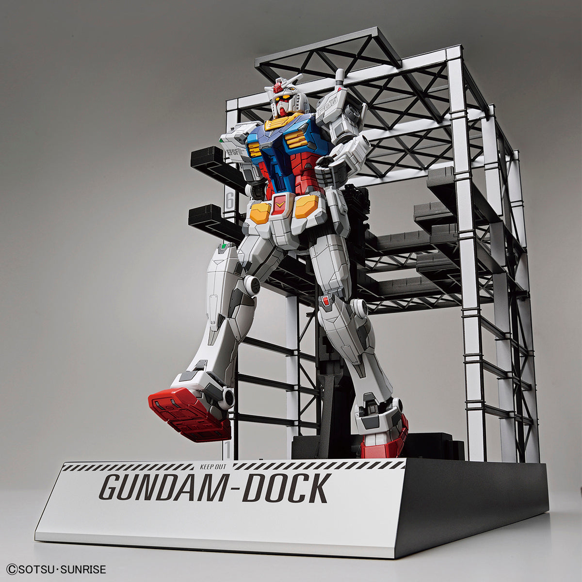 (Gundam Factory 限定) 1/144 RX-78F00 高達&高達機倉底座